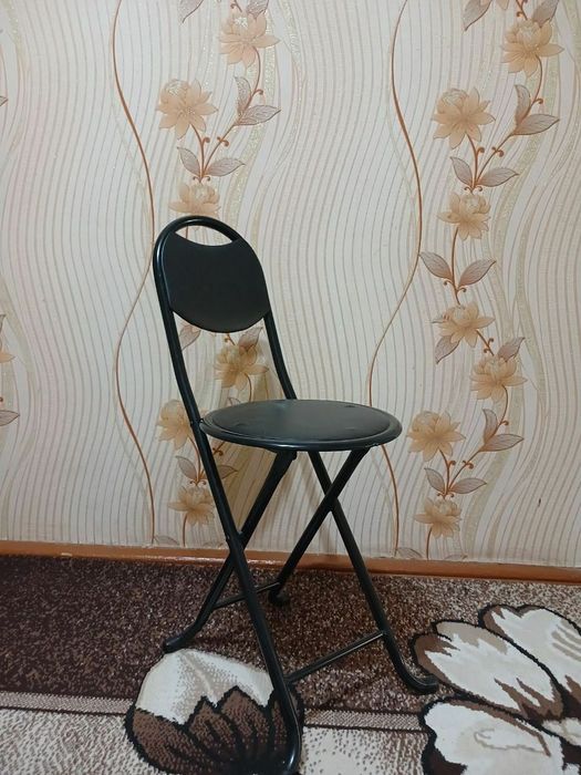 Продаётся мебель, журнальный стол, Шифонер шкаф, тумбочка