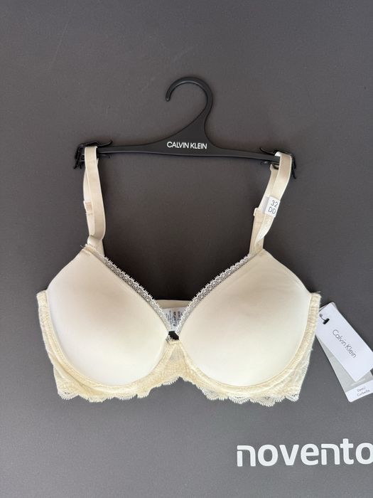 Сутиен с повдигащ ефект Calvin Klein /65E, 70D/