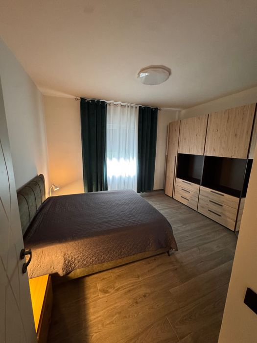 Apartament de închiriat