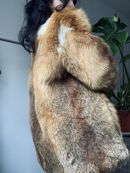 NEGOCIABIL! Haina blana naturala vulpe roscata/ Mar S-M