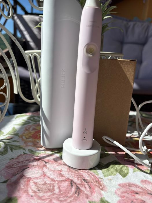 Електрическа четка за зъби - Philips Sonicare 3100 + 1 Глава подарък