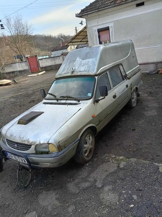 Vând Dacia Papuc, anul fabricației 2003, culoare GRI, locuri 5