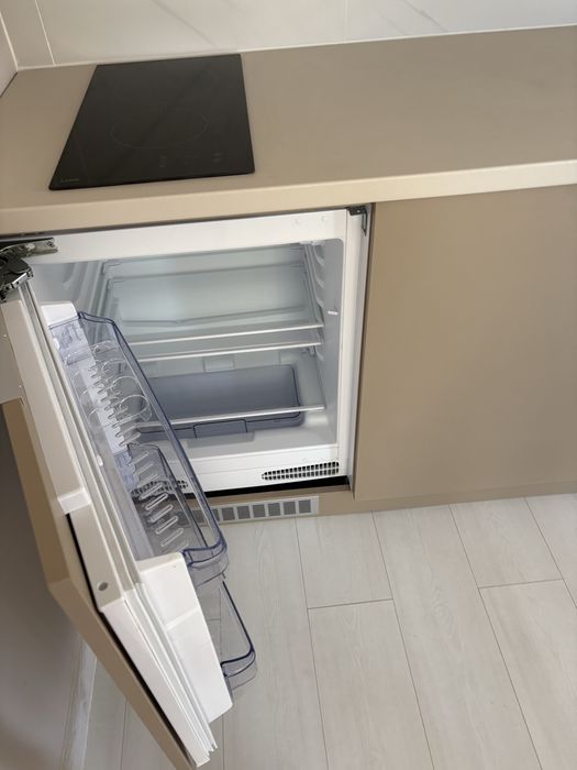 Чисто нова кухня 230 см