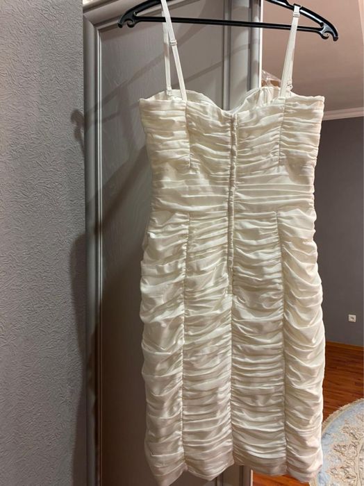 Платье H&M белое