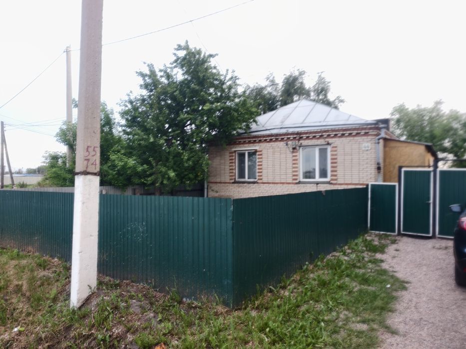 Продам кирпичный дом