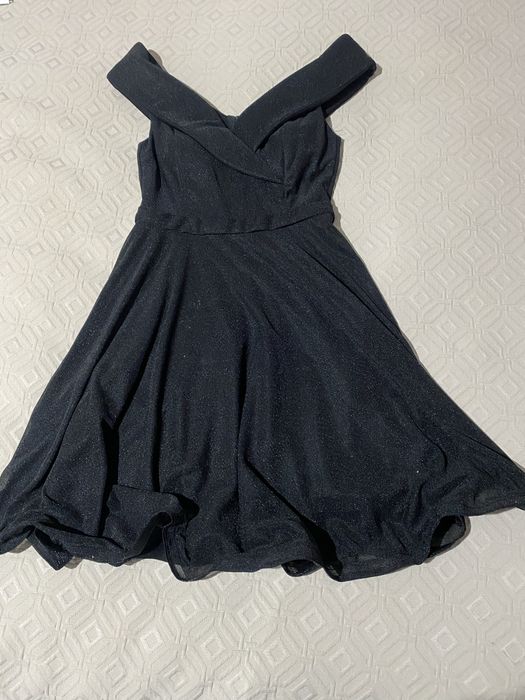 Къса официална рокля