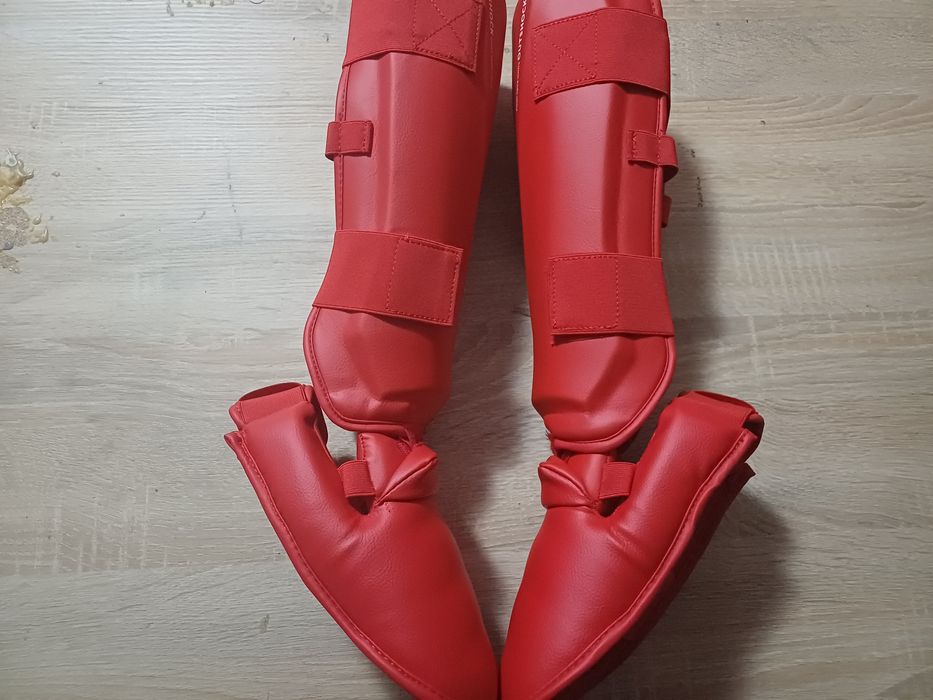 Echipament MMA/BOX , manusi si tibiere Outshock