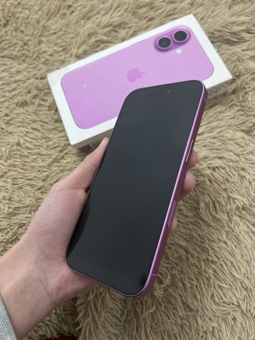 Iphone 16 розовый