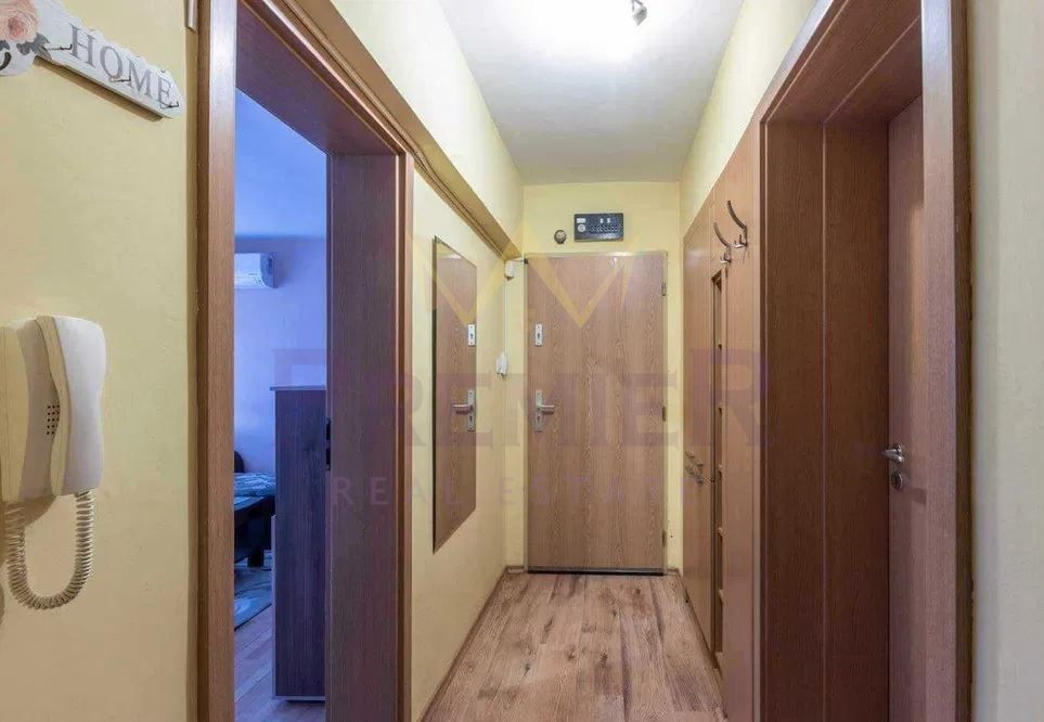 Дава се под наем Тристаен апартамент в Варна, Колхозен пазар - 90 кв.м за 500 € - Снимка #5