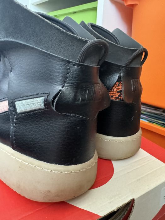 Adidasi Nike Vandalised  Originali