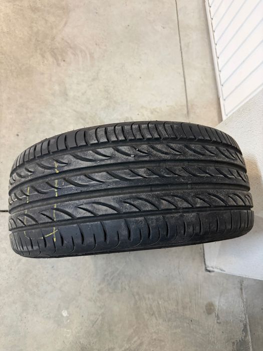 Pirelli 235/40 ZR18 летни гуми - 1 бр.