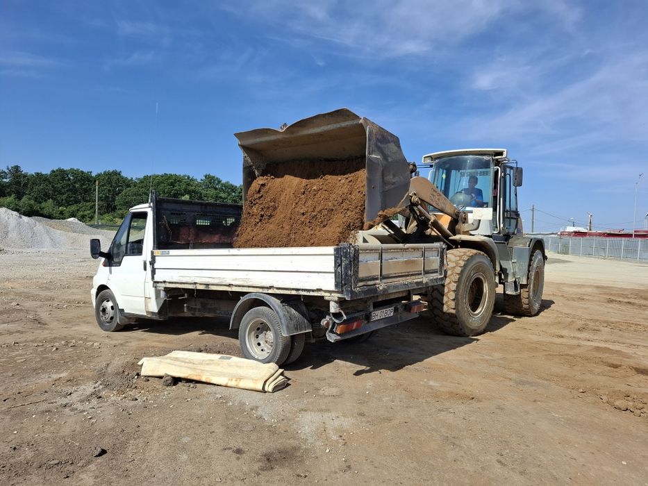 Nisip hamuca pietris piatra pamant moloz Transport marfa