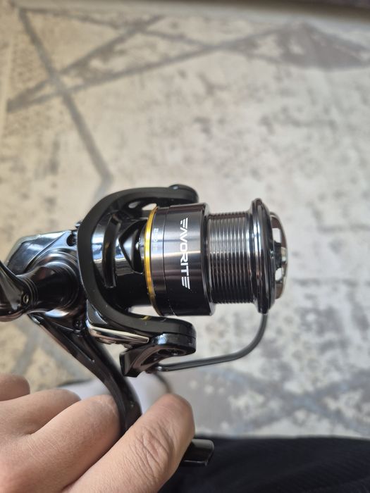 Продаю катушку 2000размере