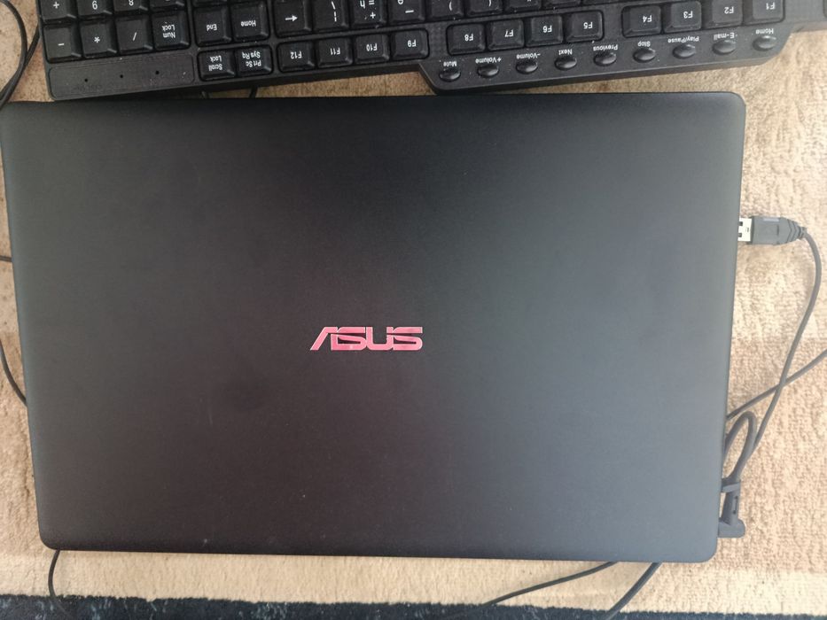 Ноутбук asus в хорошем качестве