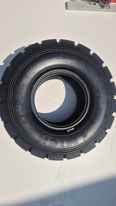 Нова гума за мотокар Michelin 27x10 R 12 (XZM)