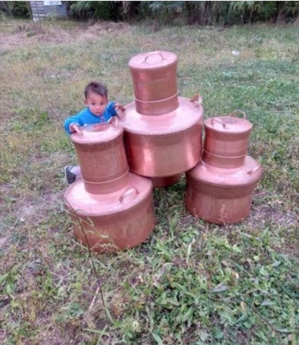 Vând cazan de țuică am pe stoc următoarele dimisuni 100 litri 120 litri 130 litri 140 litri 160 litri 180 litri 220 litri 240