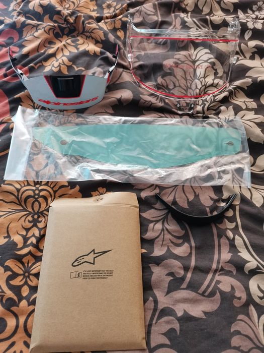 Каска за мотор Alpinestars Supertech R10