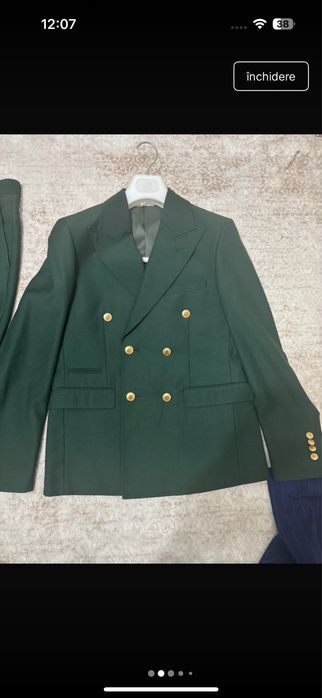 Costum elegant maretial foarte bun