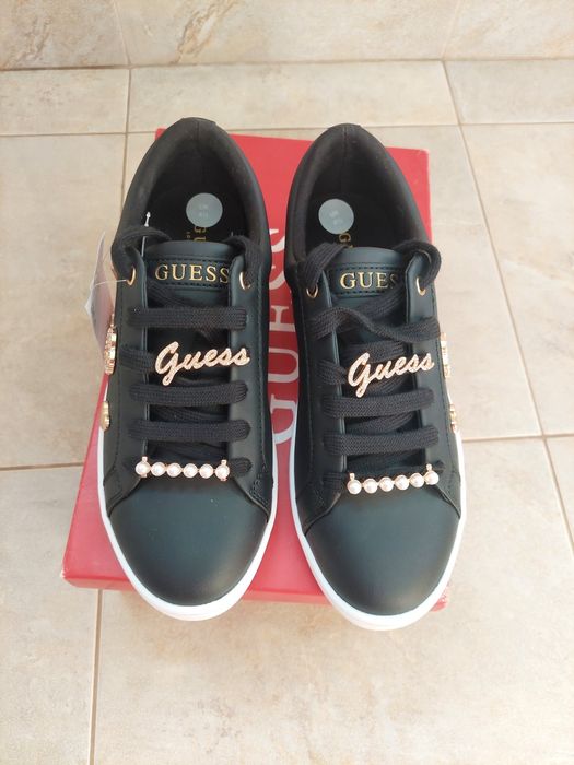Дамски сникърси Guess