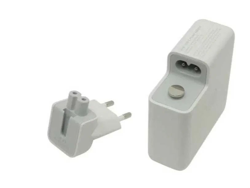 Евро-вилка, переходник и зарядка, блок питания от макбука (на macbook)