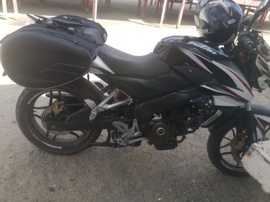 Мотоцикл Bajaj Pulsar NS200