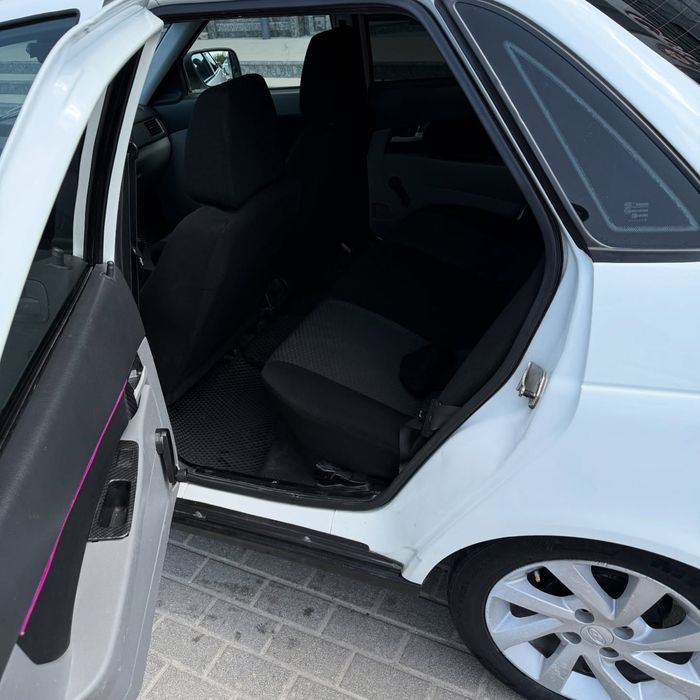 Lada  PRIORA 2013