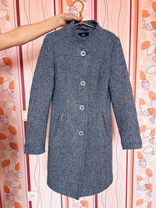 Продам женское пальто