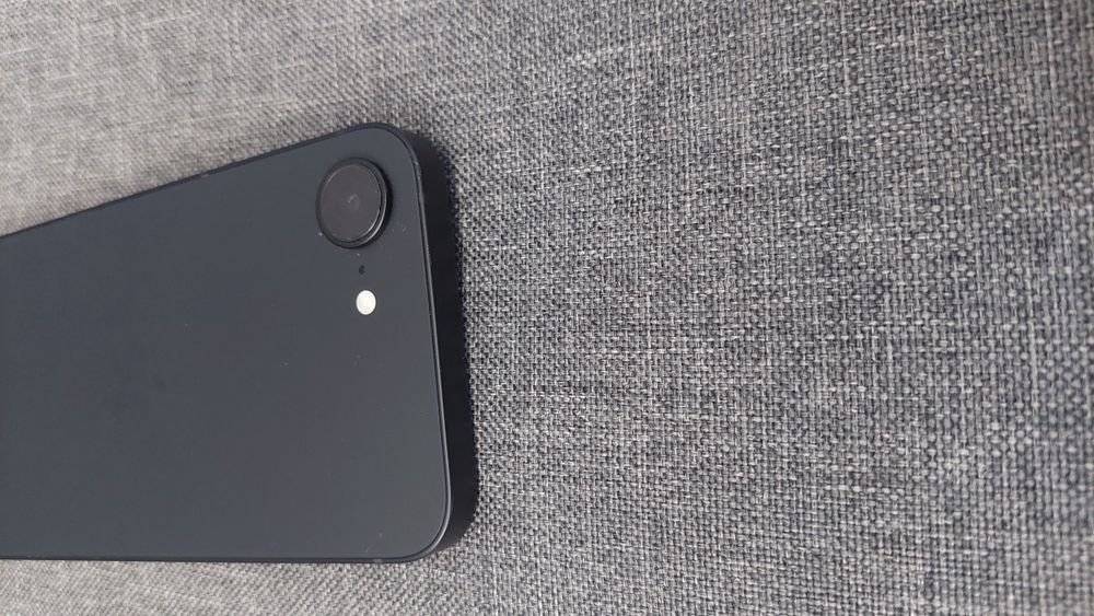 iphone 17e 256GB 100% Батерия 10 Цикъла