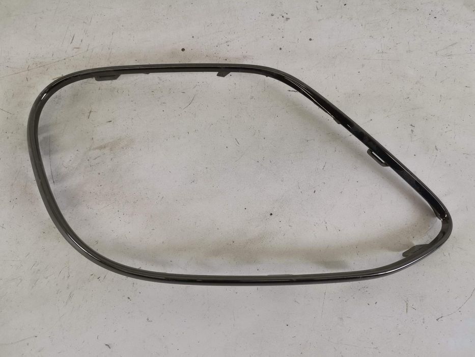 Декоративен елемент предна броня ляво Мерцедес-Бенц С-Клас / Mercedes-