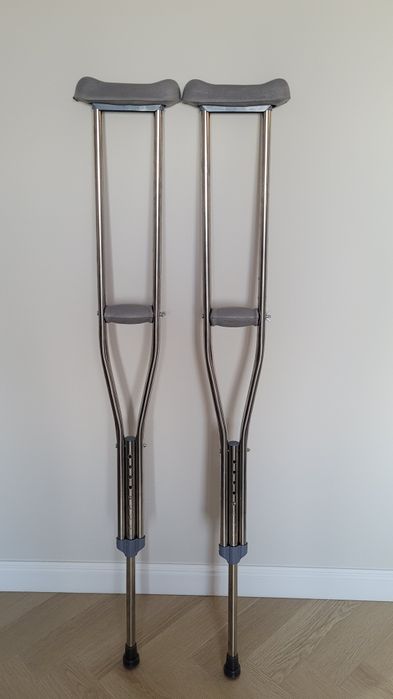 Костыли подмышечные