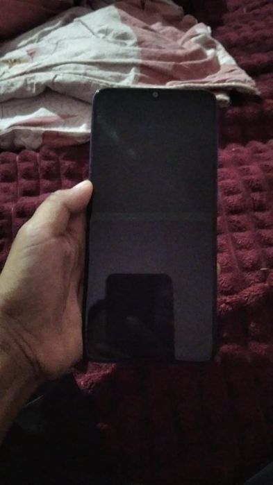 Телефон сатылады