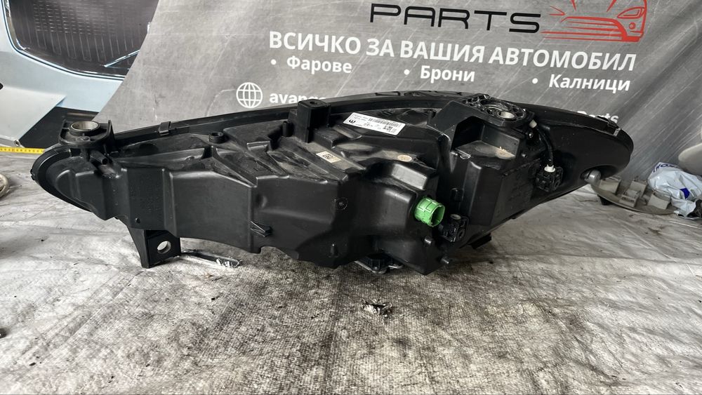 Alfa Romeo Giulia десен фар