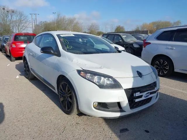Piese de Renault Megane 3 2011 in 2 usi