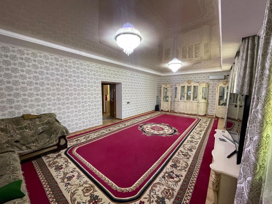 Уй сатылады 5 бөлмелі