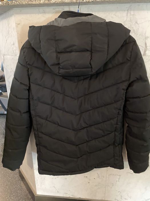 Geaca Guess din puf barbateasca