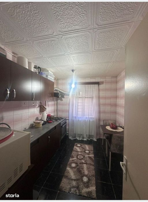 Apartament Craiovita 1/4,suprafata 50 mp,bloc 1980