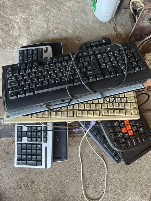 Продам клавиатуры USB и PS2