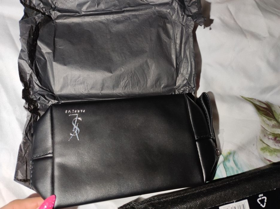 Козметични чантички за грим