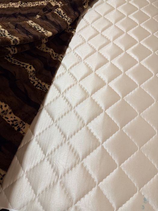 Продам кровать с матрасом