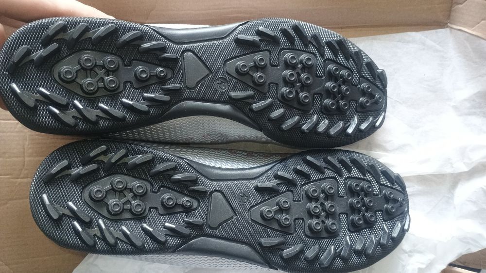 Adidasi fotbal sala si sintetic