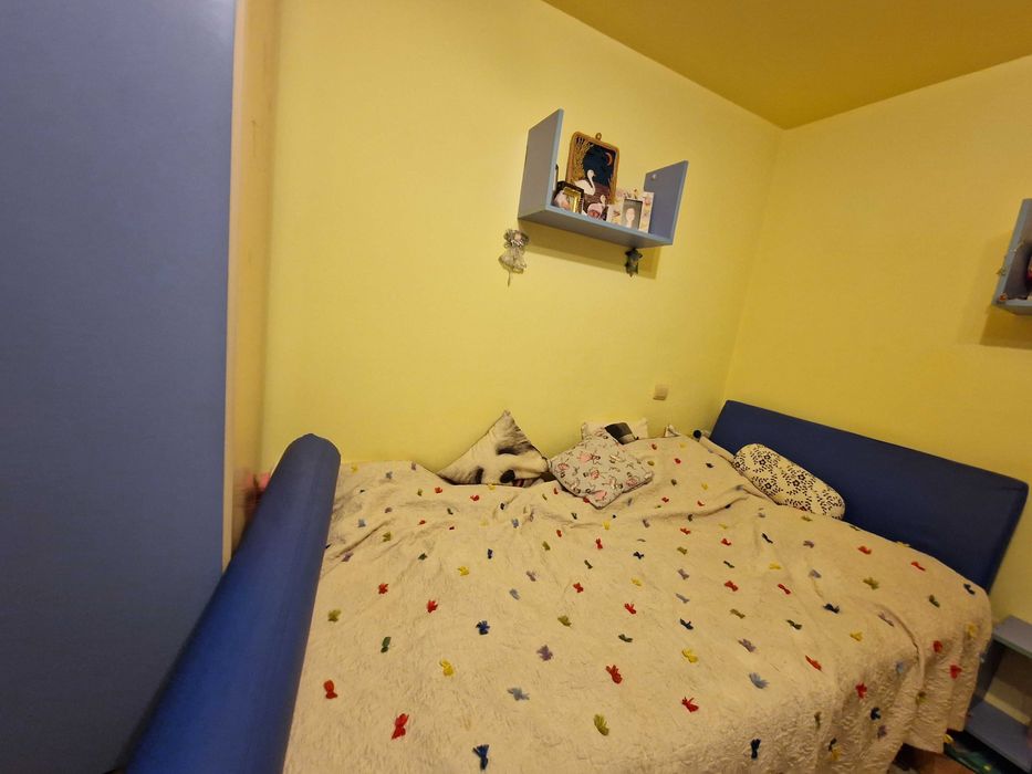 Vand set complet de mobilier pentru camera copilului