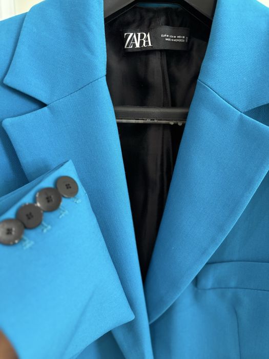 Пиджак коричневый Mango, пиджак синий Zara
