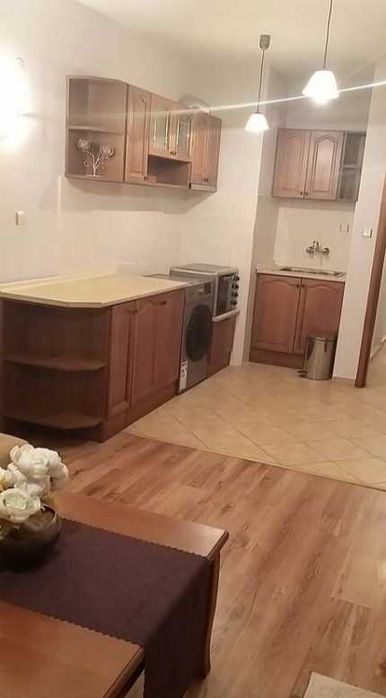 Дава се под наем Двустаен апартамент в Бургас, Лазур - 70 кв.м за 102 € - Снимка #2