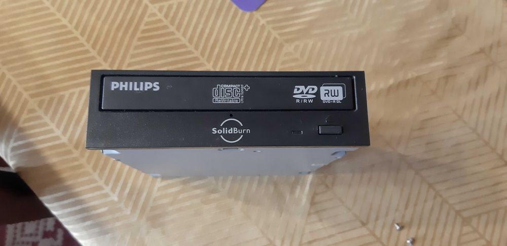 DVD записвачка за настолен компютър