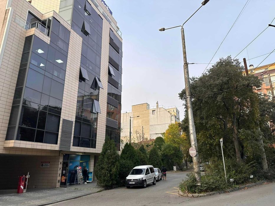 Продава се Магазин в Варна, Център - 26 кв.м за 2116 €/кв.м - Снимка #17