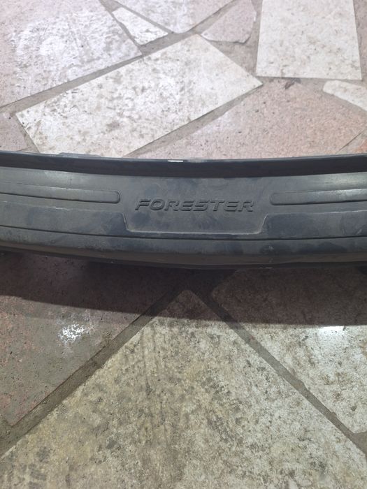 Задний бампер на Субару Форестер