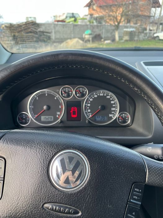 Vând Volkswagen sharan