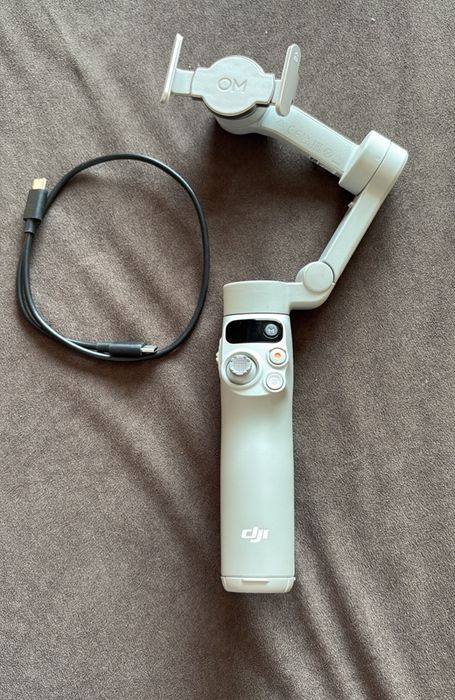 Стабилизатор dji osmo mobile 7
