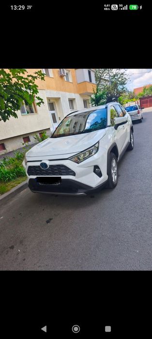 Vând Toyota RAV4