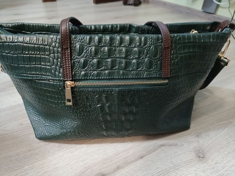 Нова дамска чанта